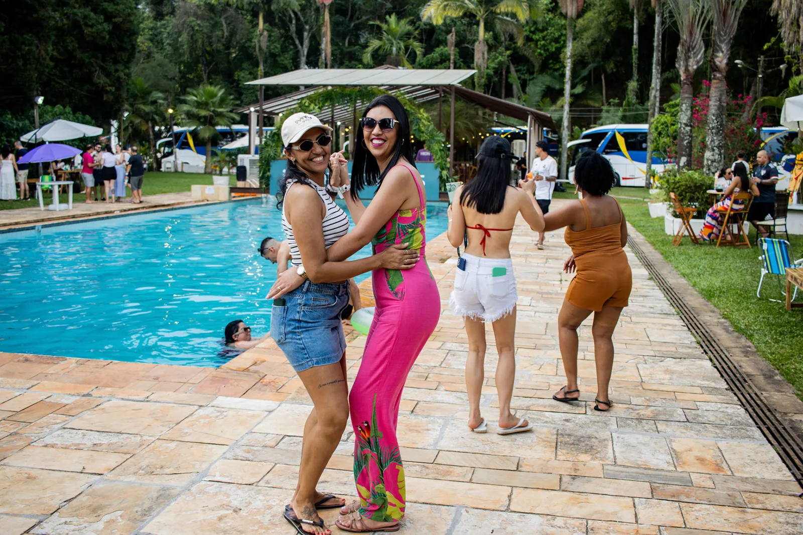 Confraternização · MOAS — fotografia 369
